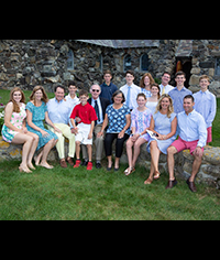 Marcia Hunter Matthews ’67 and her husband Bill Matthews with family